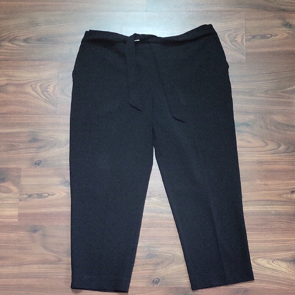 Women's Black Ankle Pants